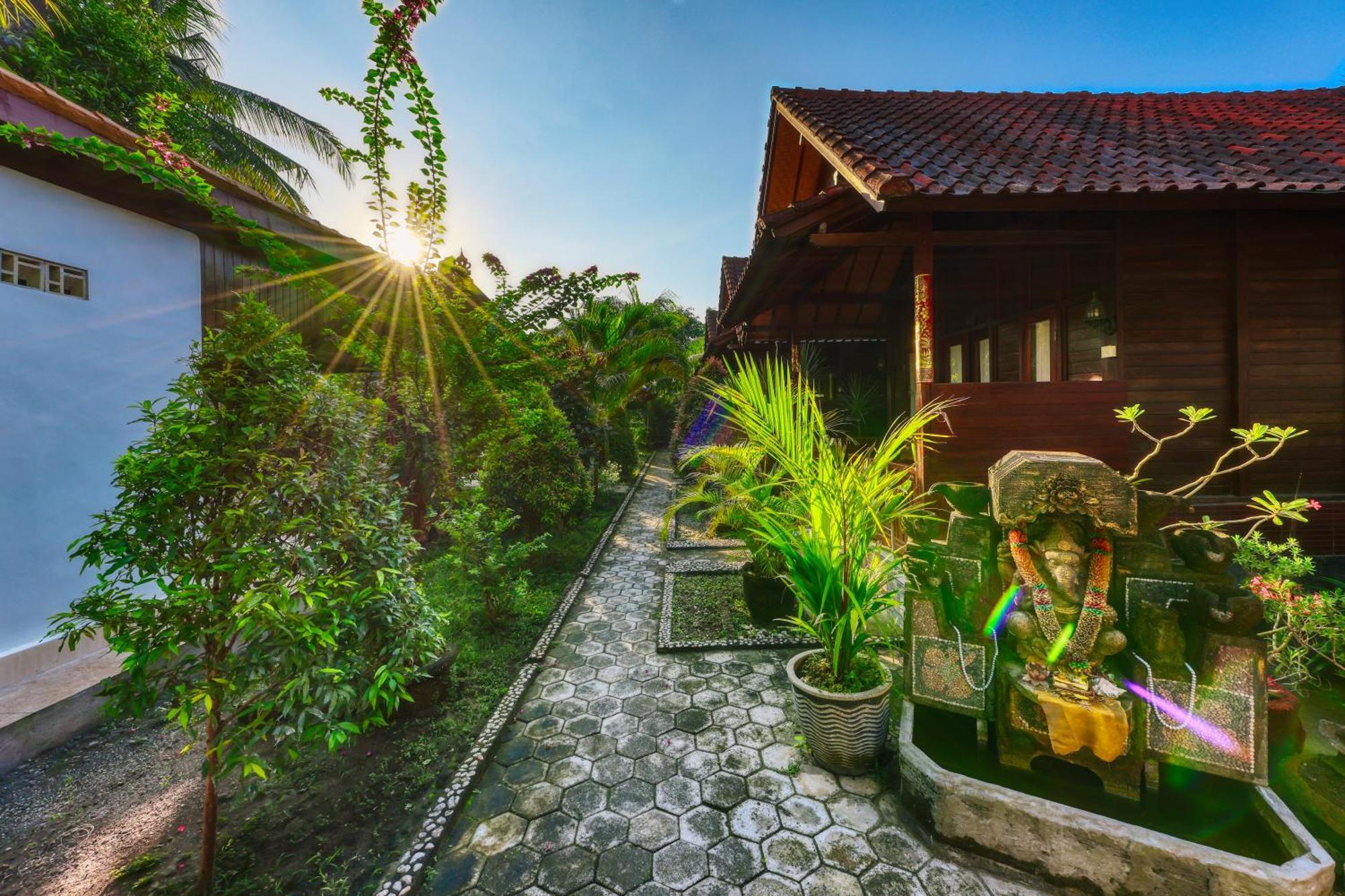Asoka Bungalows Ped Exterior photo